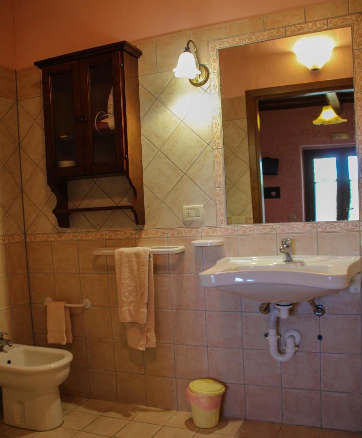Standard Double Room,1037033311:JPEG